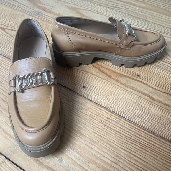 Gem’s Shoes Chunky Loafers Tan Genuine Leather Upper Rubber Sole Size 39 US 8 - Picture 3 of 7